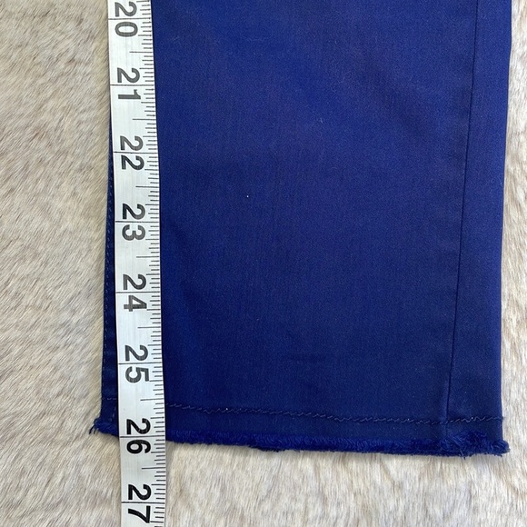 Tinsel Casia Frayed Hem Chino Pant In Navy - Picture 12 of 16